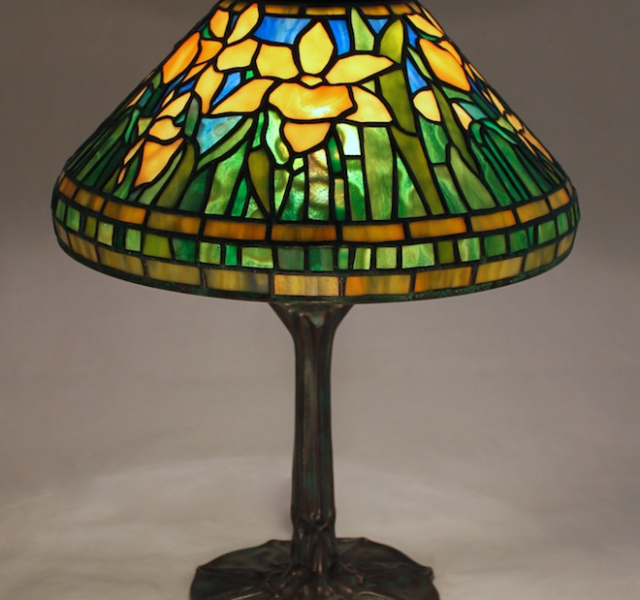 Bonus Lamp of the Week: 14″ Daffodil