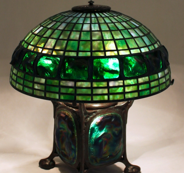 16″ Turtleback Lamp