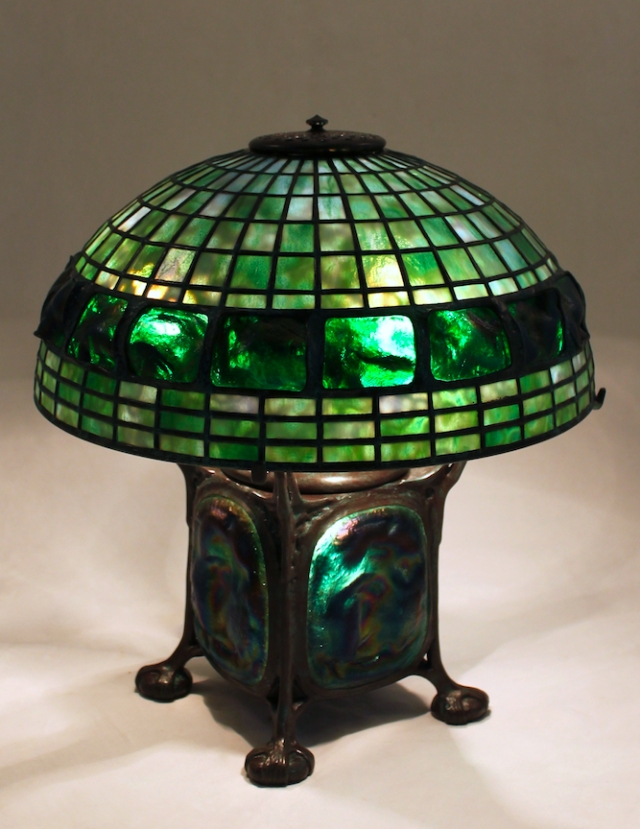 16″ Turtleback Lamp