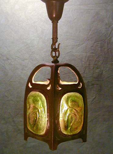 Turtleback Hanging Lantern - Minimum Length 19"