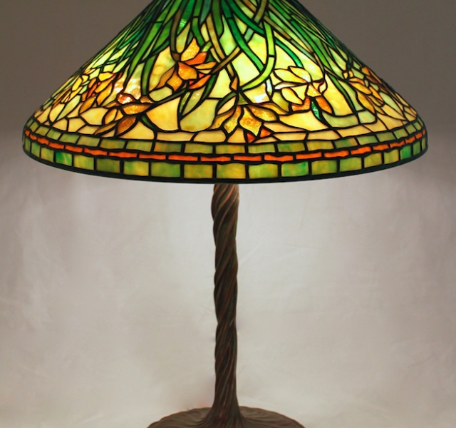 Lamp of the Week: 20″ Windswept Daffodil