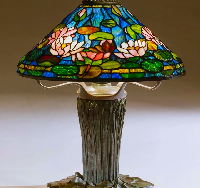 Lamp of the Week: 20″ Waterlily