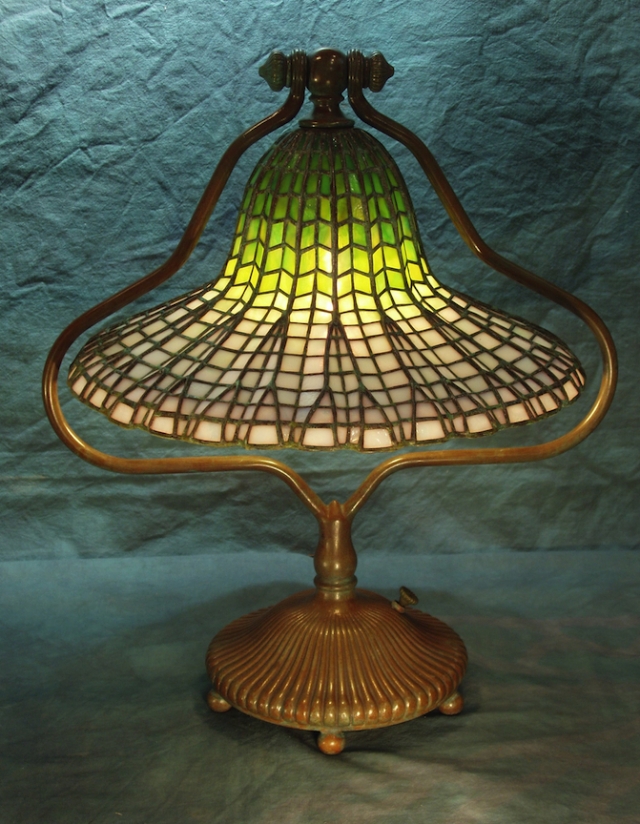 Lamp of the Week: Bell Lotus
