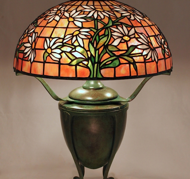 Lamp of the Week: 16″ Daisy