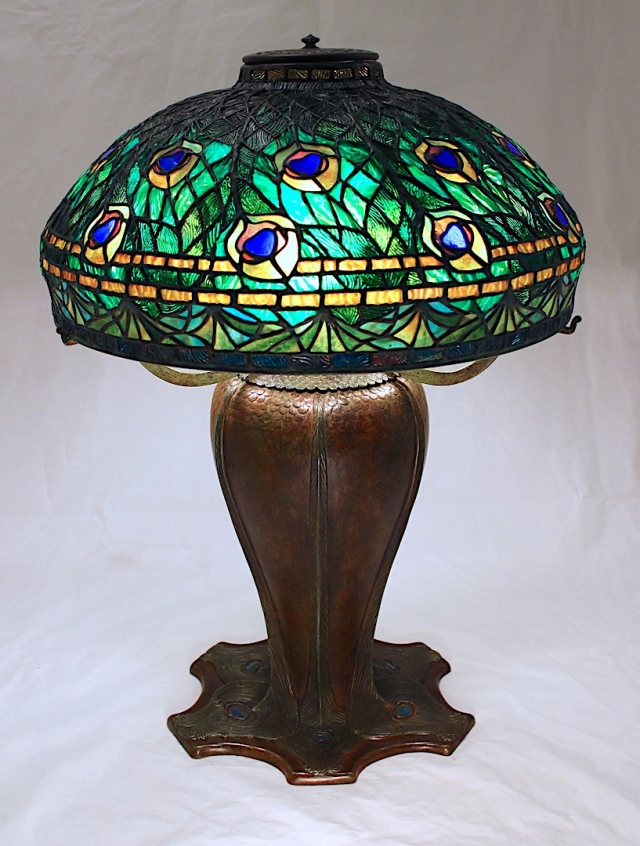 18″ Peacock Lamp