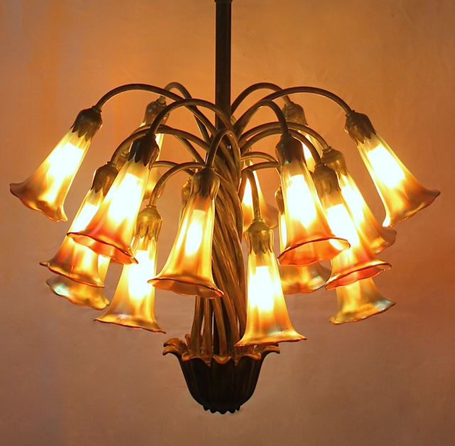 18 Light Lily Chandelier