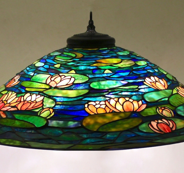 Lamp of the Week – 36″ Pond Lily