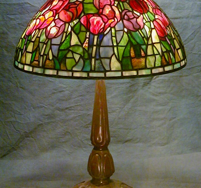 Lamp of the Week: 16″ Tulip