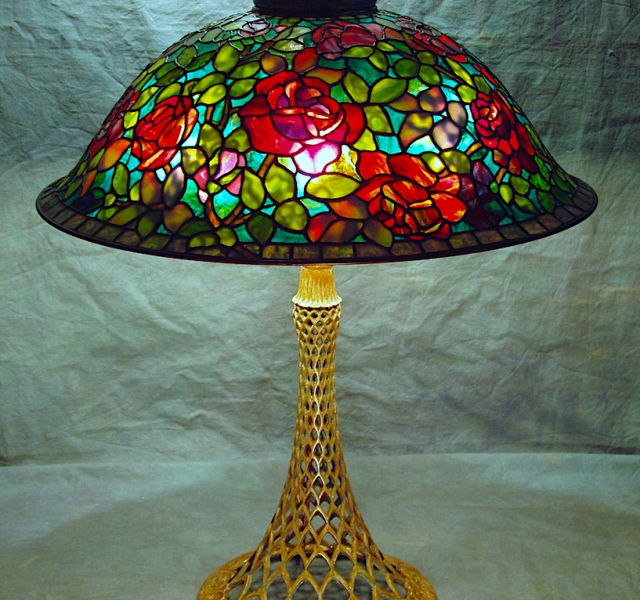 Lamp of the Week: Roses for Valentine’s Day