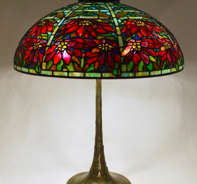 Lamp of the Week: 22″ Poinsettia