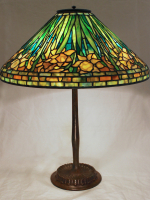 Lamp of the Week: 20″ Daffodil