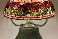 Lamp of the Week: 16″ Poinsettia