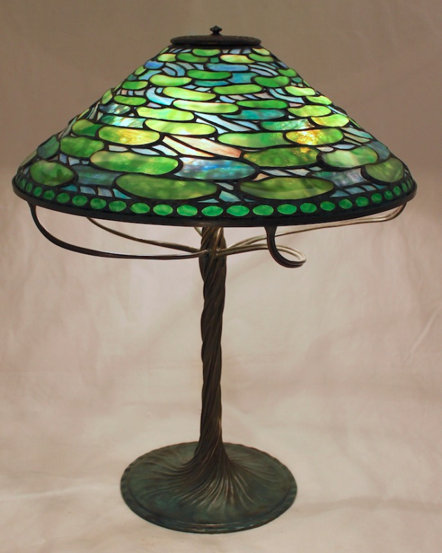 Lamp of the Week: 20″ Lilypad