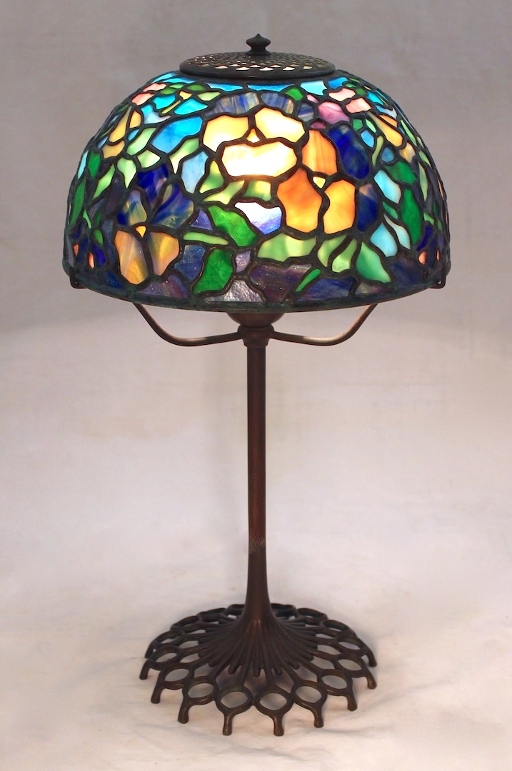 Tiffany dandelion deals lamp