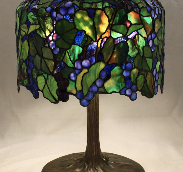 18″ Grape Lamp