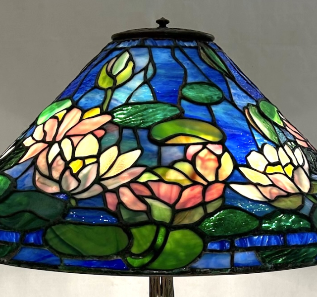 20″ Waterlily and Studio Hours